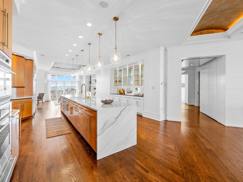 100 W Rivercenter Boulevard, Unit 3B, Covington, KY 41011 Photo 28