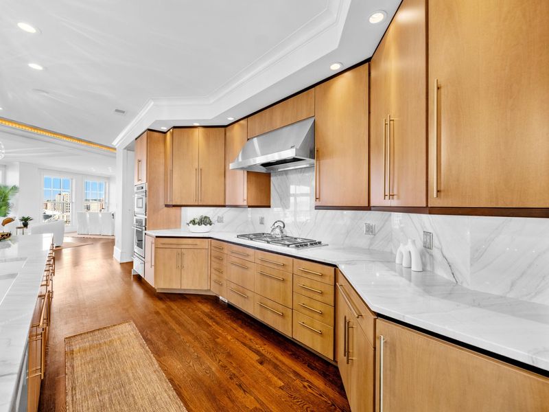 100 W Rivercenter Boulevard, Unit 3B, Covington, KY 41011 Photo 31