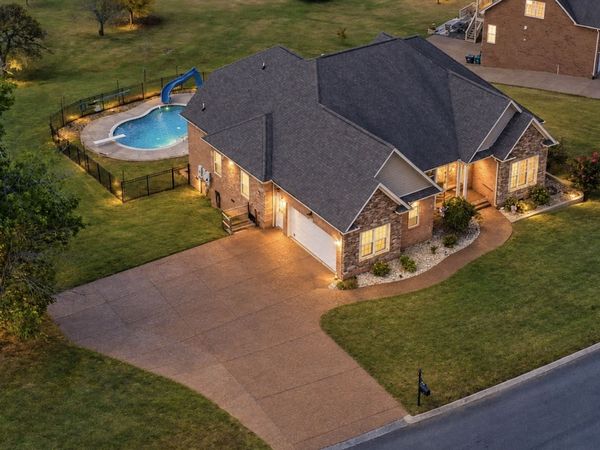 9119 Brooks Xing, Mount Juliet, TN 37122
