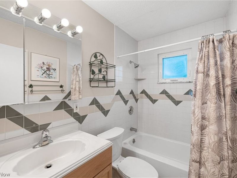 1019 Elmwood Drive, Willoughby, OH 44094 Photo 17