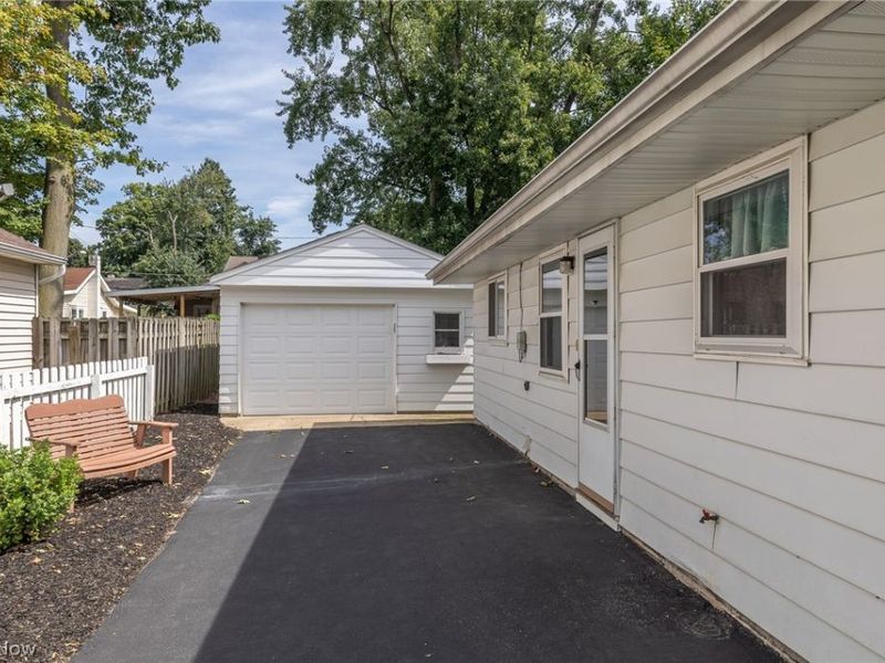 1019 Elmwood Drive, Willoughby, OH 44094 Photo 18