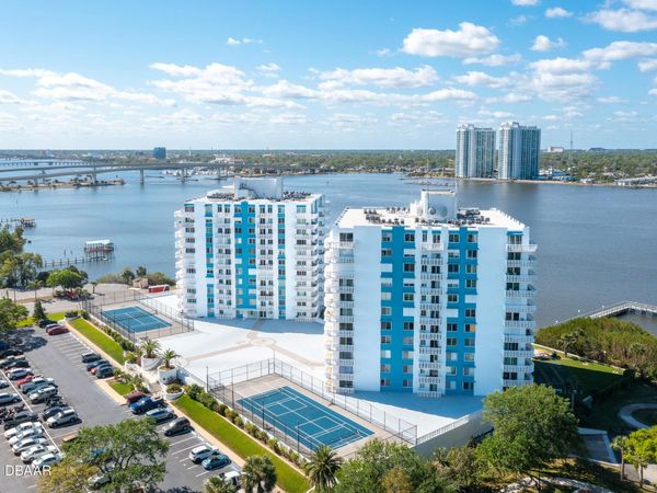 935 N Halifax Avenue, Unit 705, Daytona Beach, FL 32118