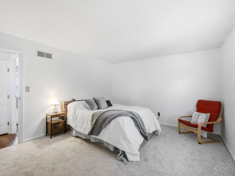 7709 Whitehall Circle W, West Chester, OH 45069 Photo 23