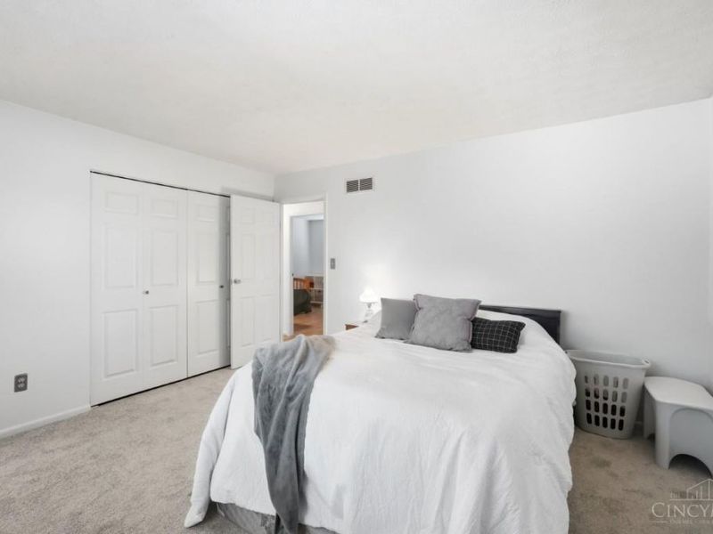 7709 Whitehall Circle W, West Chester, OH 45069 Photo 25
