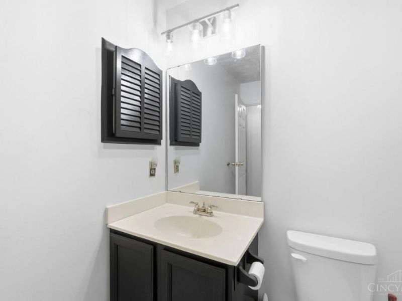 7709 Whitehall Circle W, West Chester, OH 45069 Photo 33