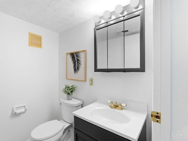7709 Whitehall Circle W, West Chester, OH 45069 Photo 48