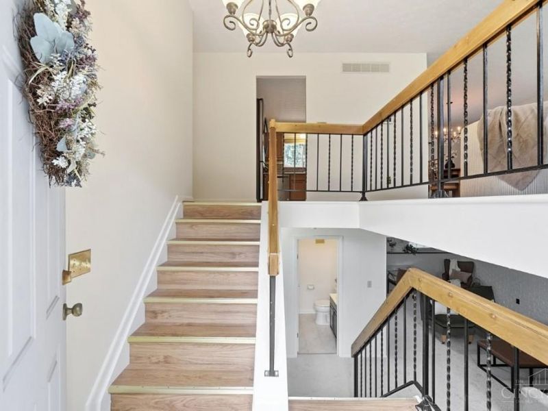 7709 Whitehall Circle W, West Chester, OH 45069 Photo 7