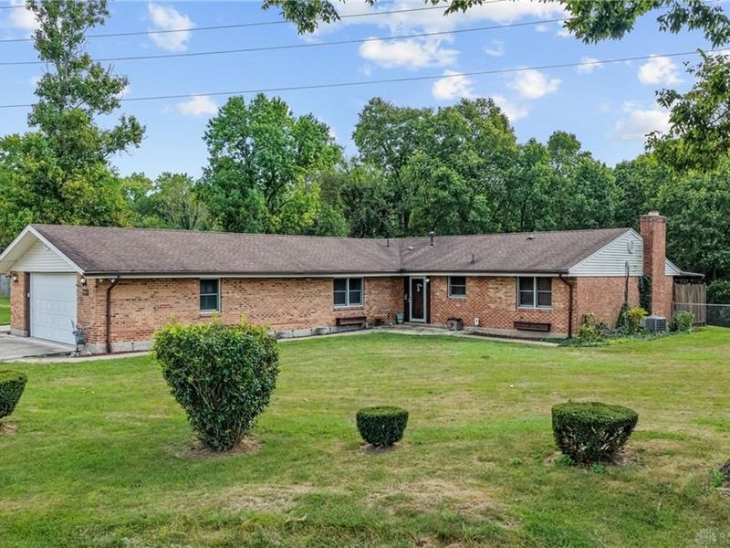 802 Range Avenue, Miamisburg, OH 45342 Photo 2