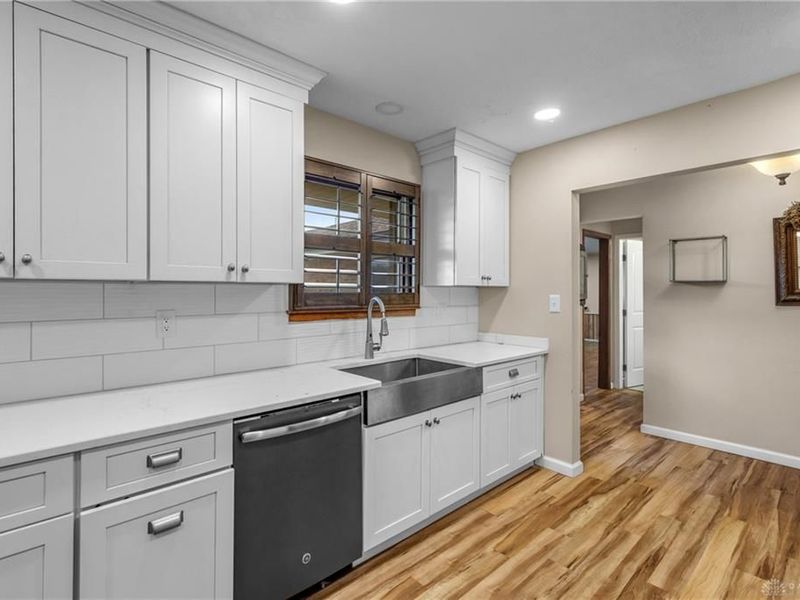 802 Range Avenue, Miamisburg, OH 45342 Photo 6