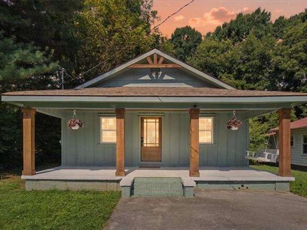 607 Harlan Street, Calhoun, GA 30701