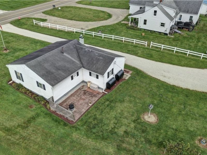 22292 State Route 751, West Lafayette, OH 43845 Photo 4