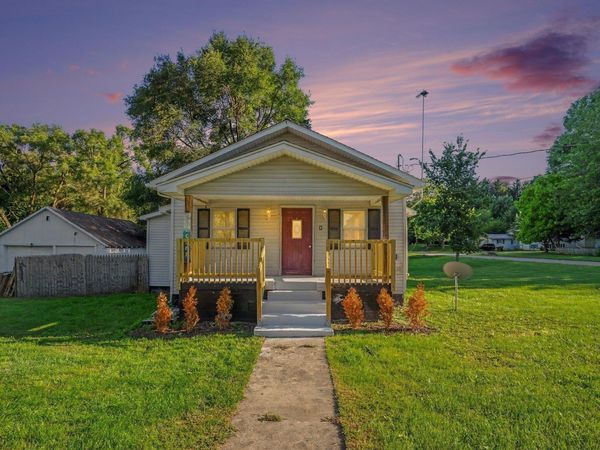 502 Hazel Street E, St Louis, MI 48880