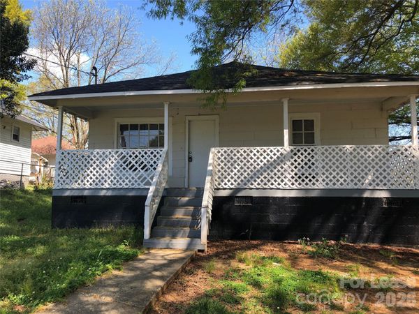 904 W 6th Avenue, Gastonia, NC 28052