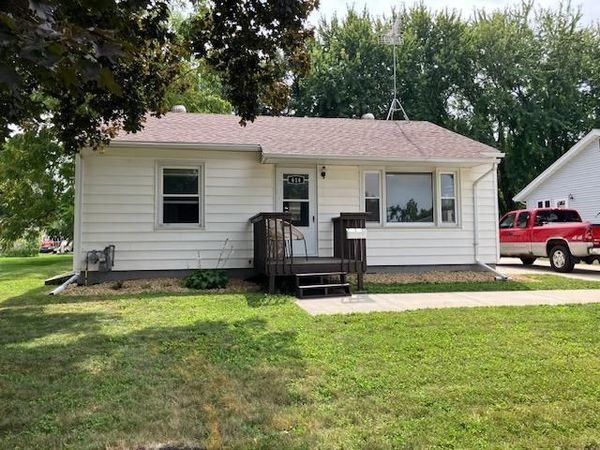 614 9th Avenue SE, Waseca, MN 56093