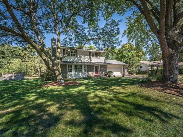 200 Harold Drive, Burnsville, MN 55337