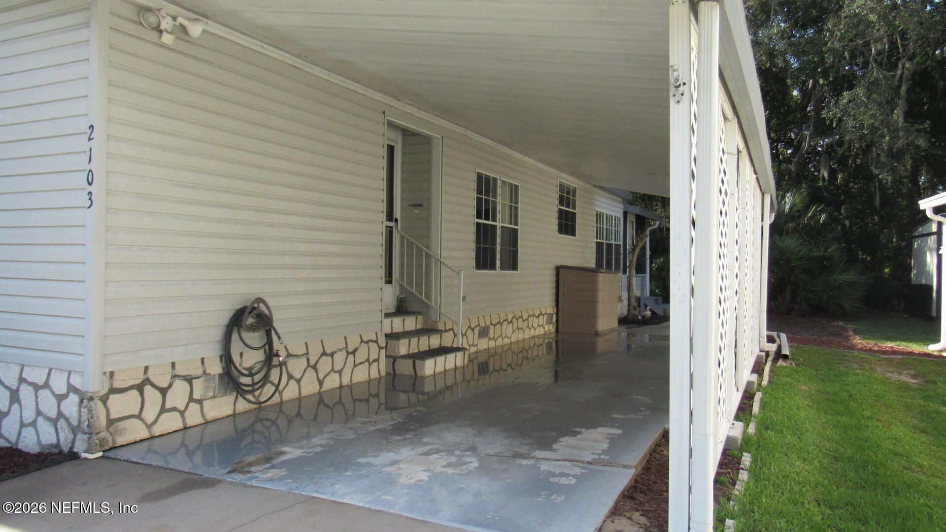 2103 Stacey Drive, Mount Dora, FL 32757 Photo