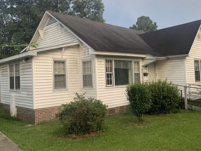 208 Rhame Street, Manning, SC 29102