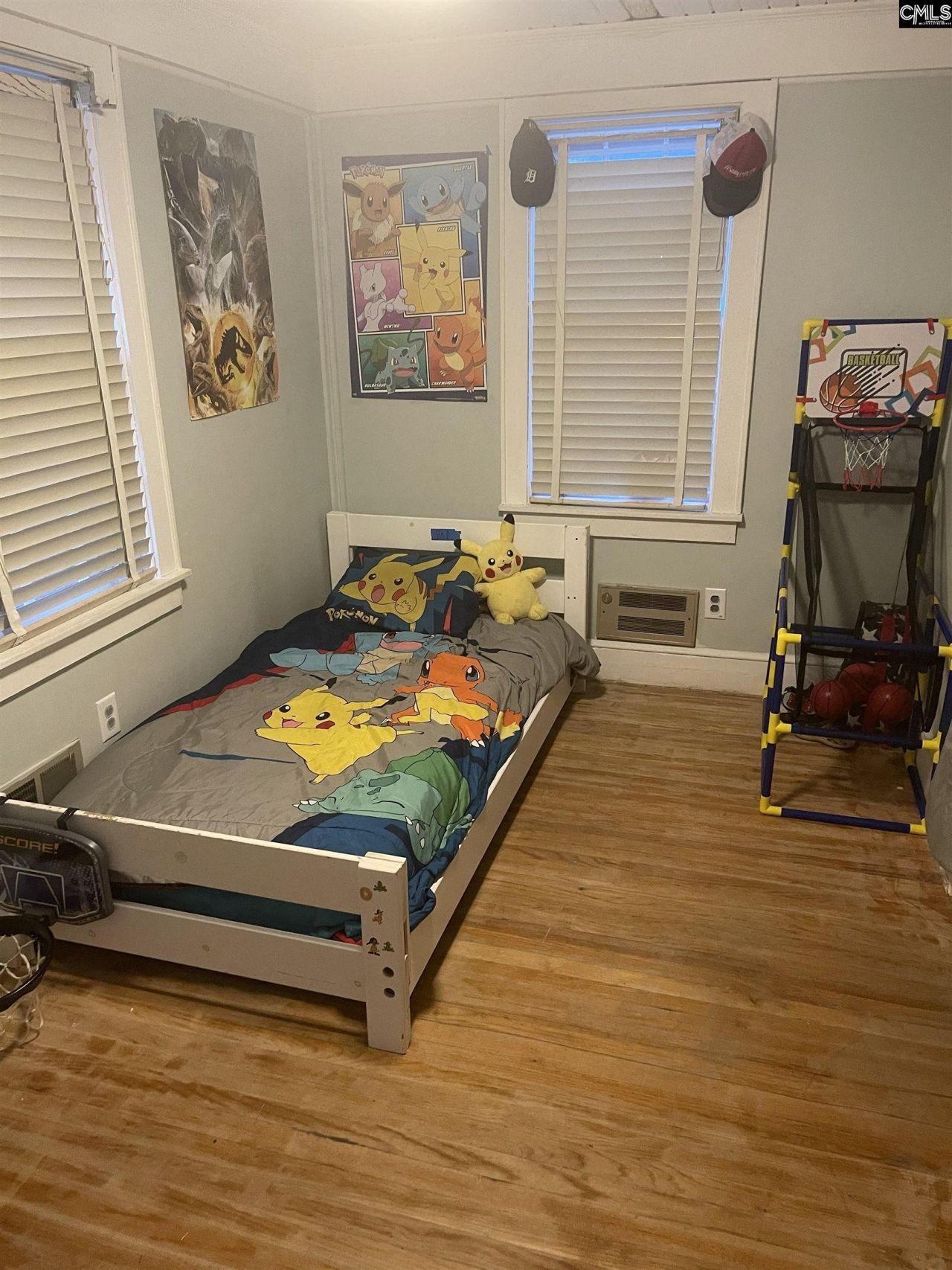 208 Rhame Street Photo 10