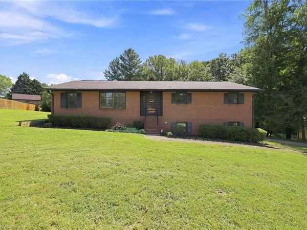 3539 New Walkertown Road, Winston-Salem, NC 27105