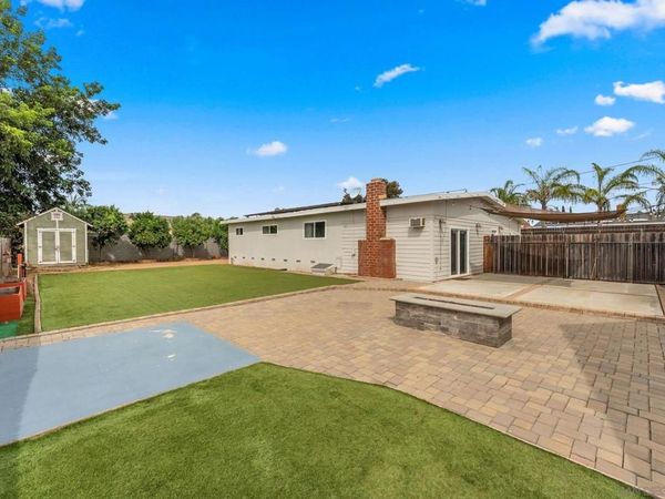 665 Foy Ln, Escondido, CA 92025