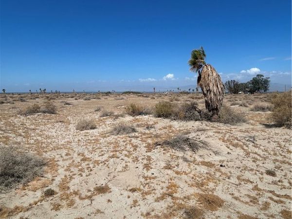 1376 Beacon Avenue, Thermal, CA 92274