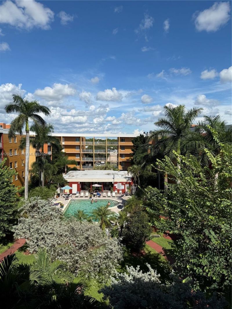 2366 E Mall Dr, Unit 308, Fort Myers, FL 33901 Photo