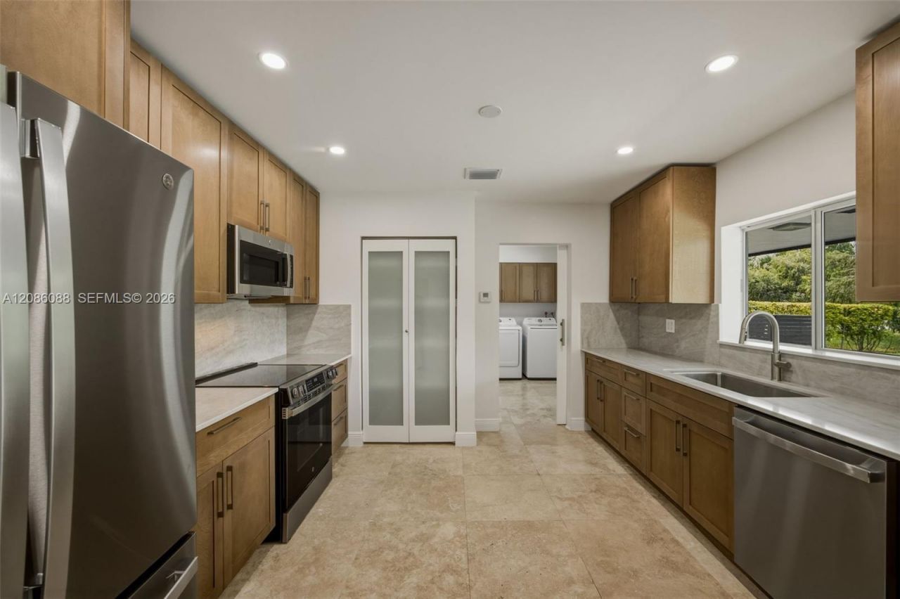 13240 SW 70th Ave, Pinecrest, FL 33156 Photo