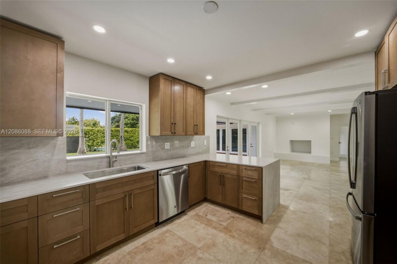 13240 SW 70th Ave, Pinecrest, FL 33156 Photo