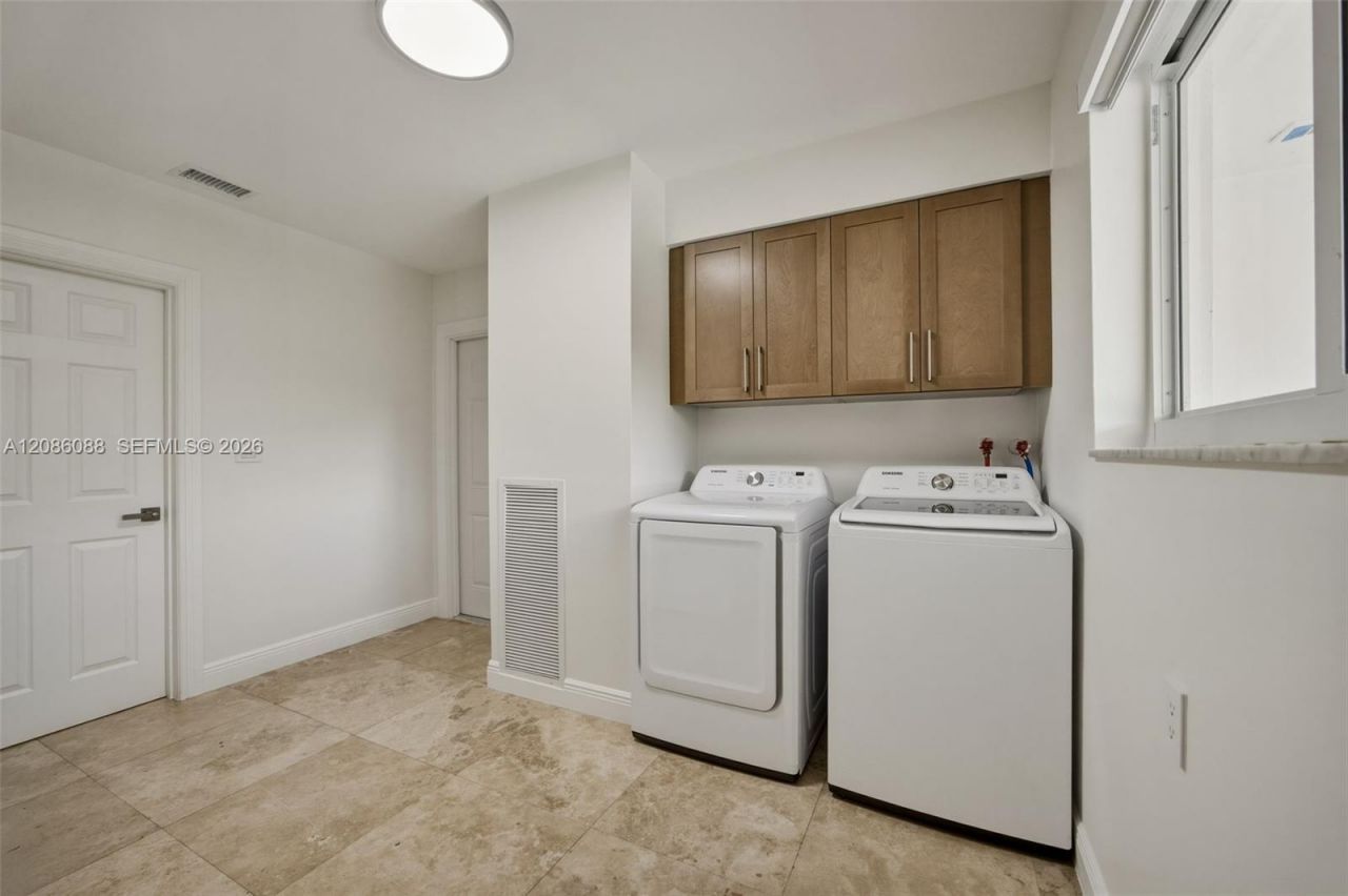 13240 SW 70th Ave, Pinecrest, FL 33156 Photo