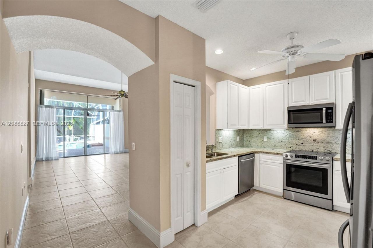 513 W Palm Aire Dr, Unit 513, Pompano Beach, FL 33069 Photo