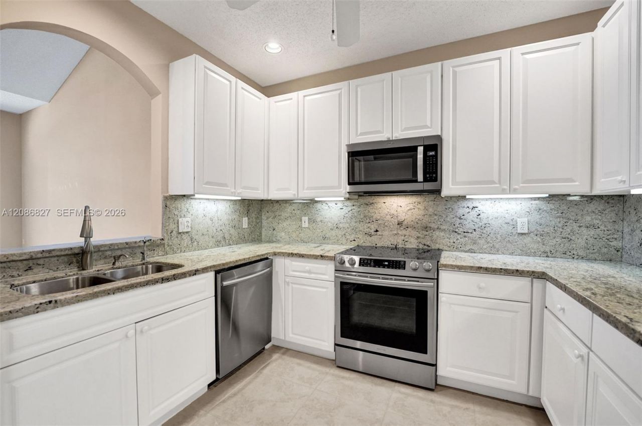 513 W Palm Aire Dr, Unit 513, Pompano Beach, FL 33069 Photo