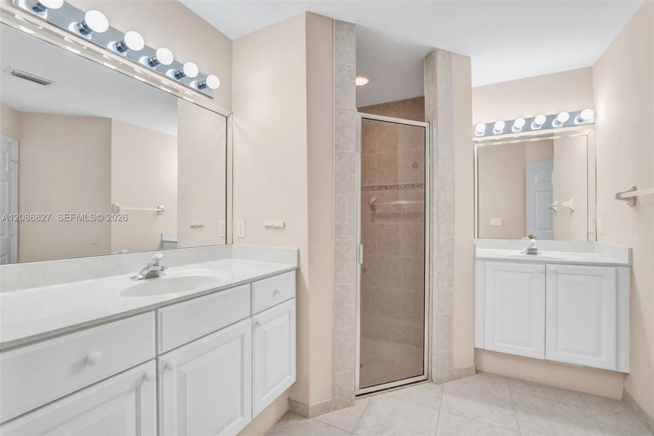 513 W Palm Aire Dr, Unit 513, Pompano Beach, FL 33069 Photo