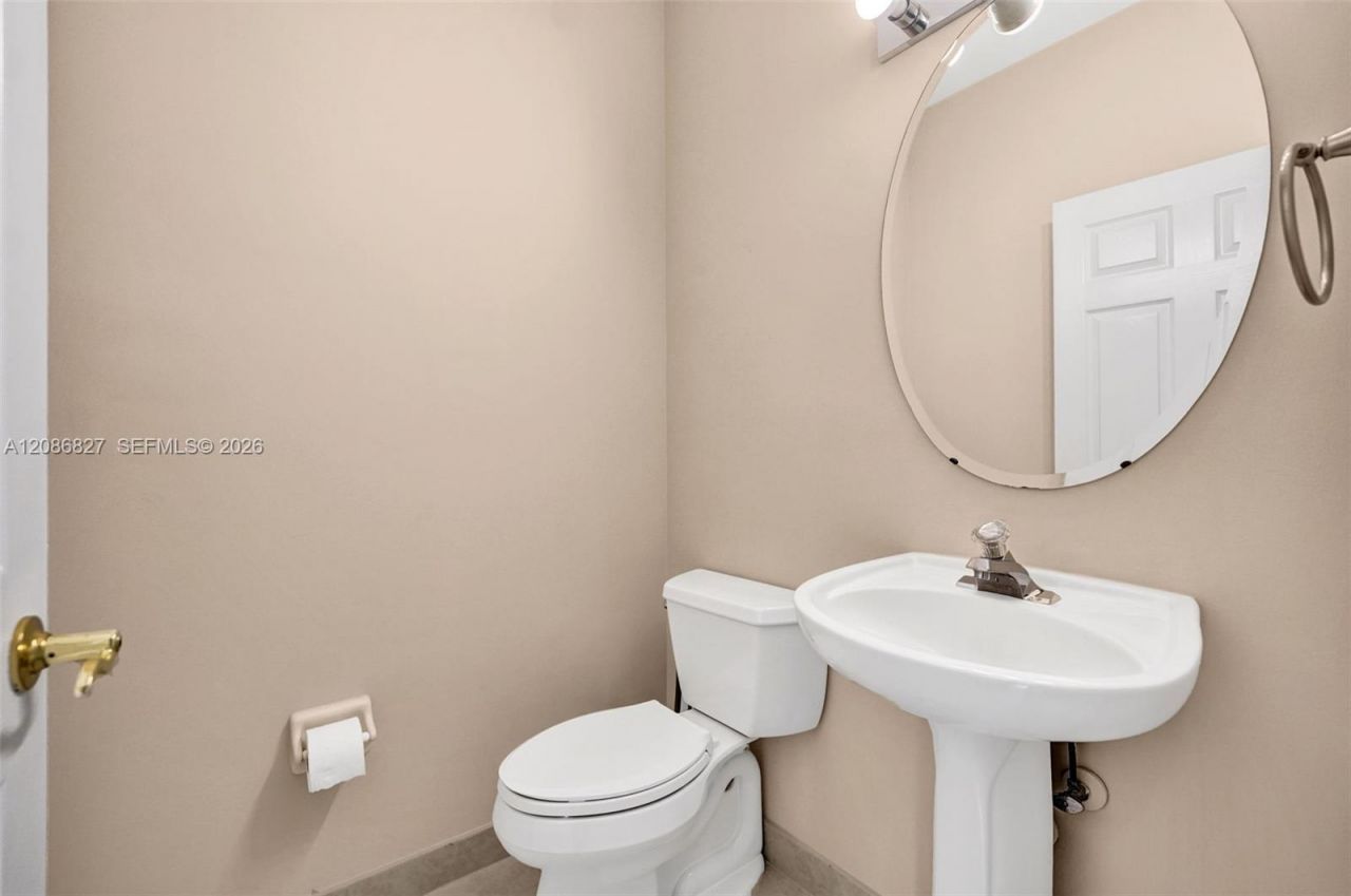 513 W Palm Aire Dr, Unit 513, Pompano Beach, FL 33069 Photo