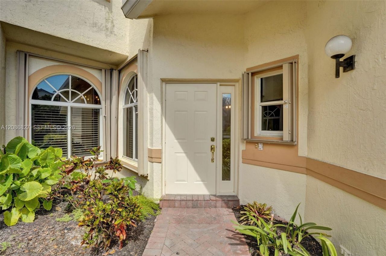 513 W Palm Aire Dr, Unit 513, Pompano Beach, FL 33069 Photo