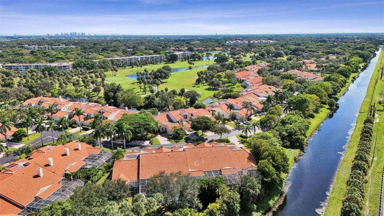 513 W Palm Aire Dr, Unit 513, Pompano Beach, FL 33069 Photo