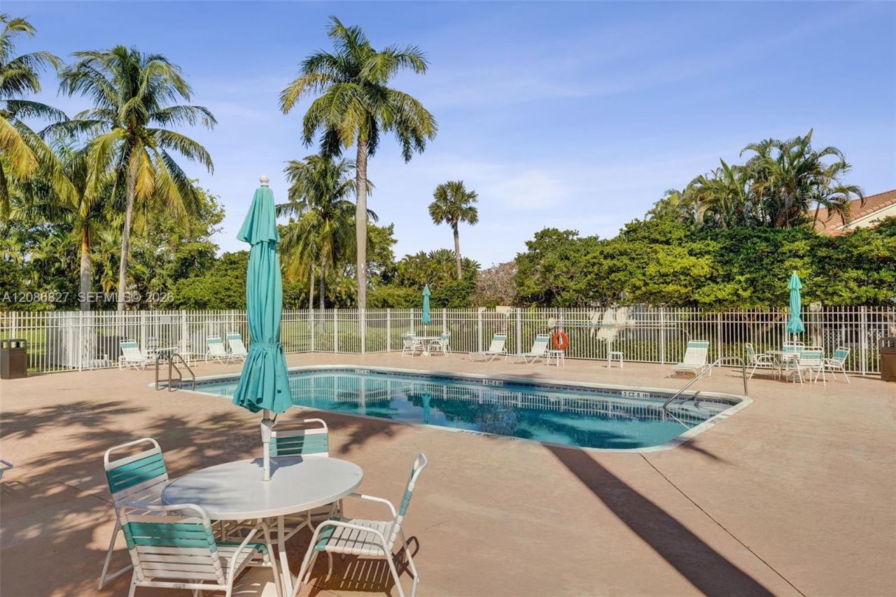 513 W Palm Aire Dr, Unit 513, Pompano Beach, FL 33069 Photo