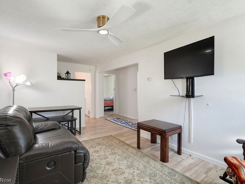 1362 Yellowstone Avenue, Akron, OH 44310 Photo 4