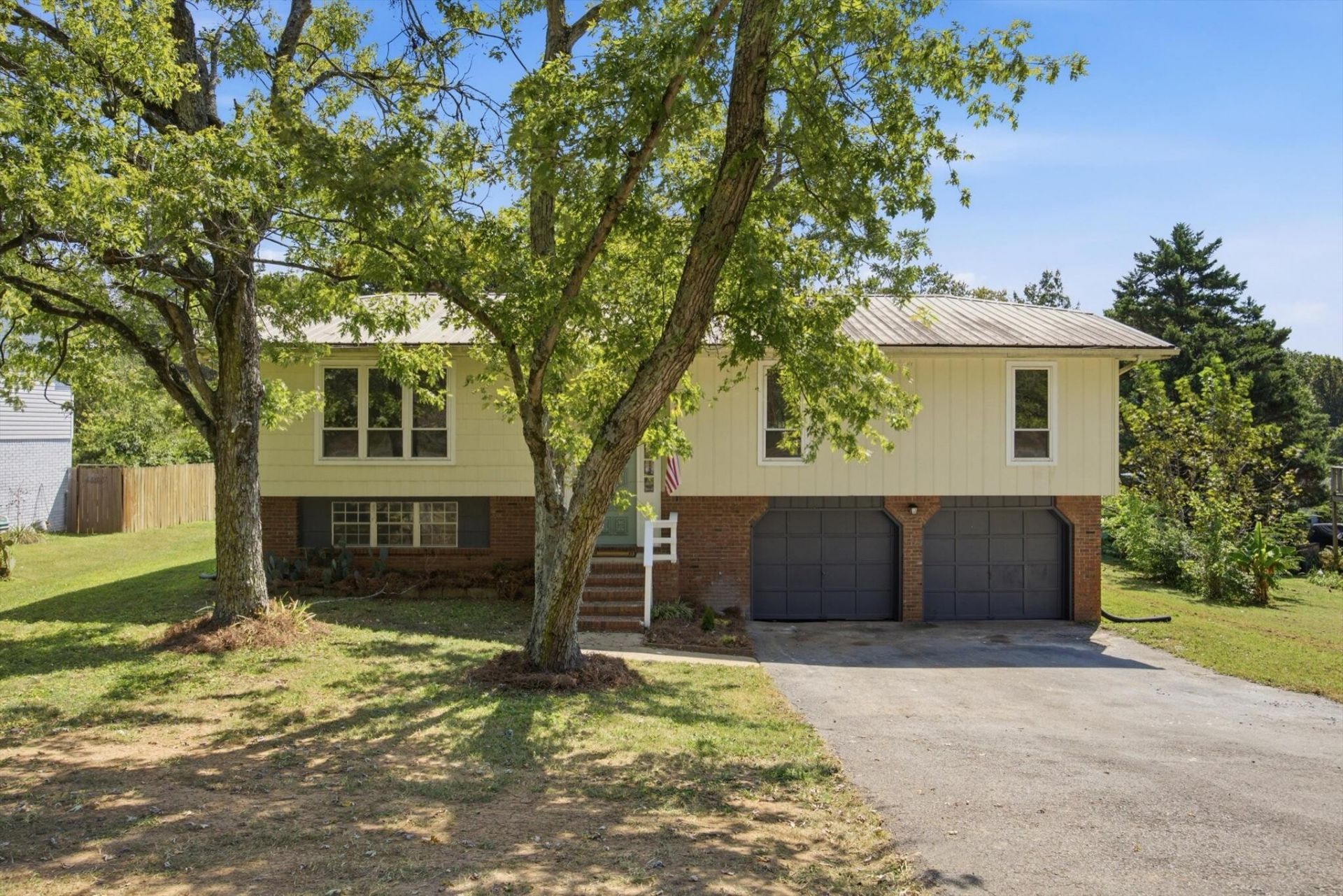 3542 Mountain Creek Road, Chattanooga, TN 37415 Main Photo