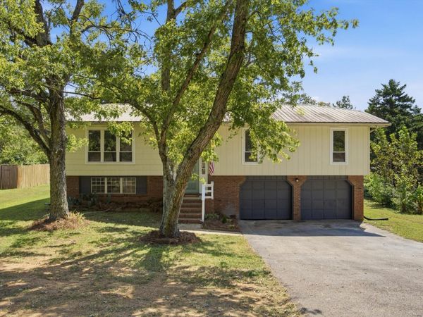 3542 Mountain Creek Road, Chattanooga, TN 37415