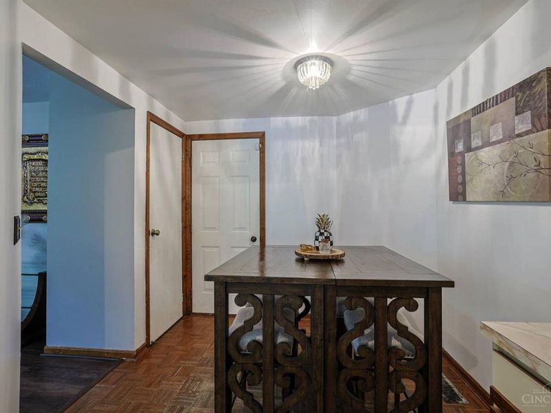205 Droxford Court, Unit 112, Cincinnati, OH 45246 Photo 16