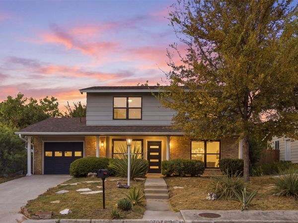 6904 Langston DR, Austin, TX 78723
