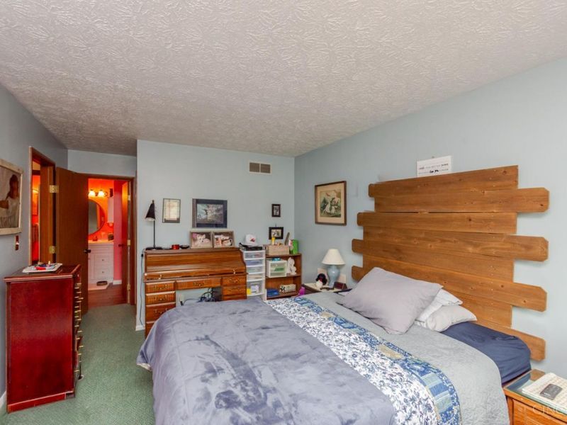 7663 Brams Hill Drive, Washington Township, OH 45459 Photo 13
