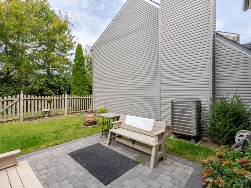 7663 Brams Hill Drive, Washington Township, OH 45459 Photo 18