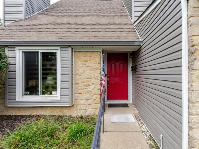 7663 Brams Hill Drive, Washington Township, OH 45459 Photo 2