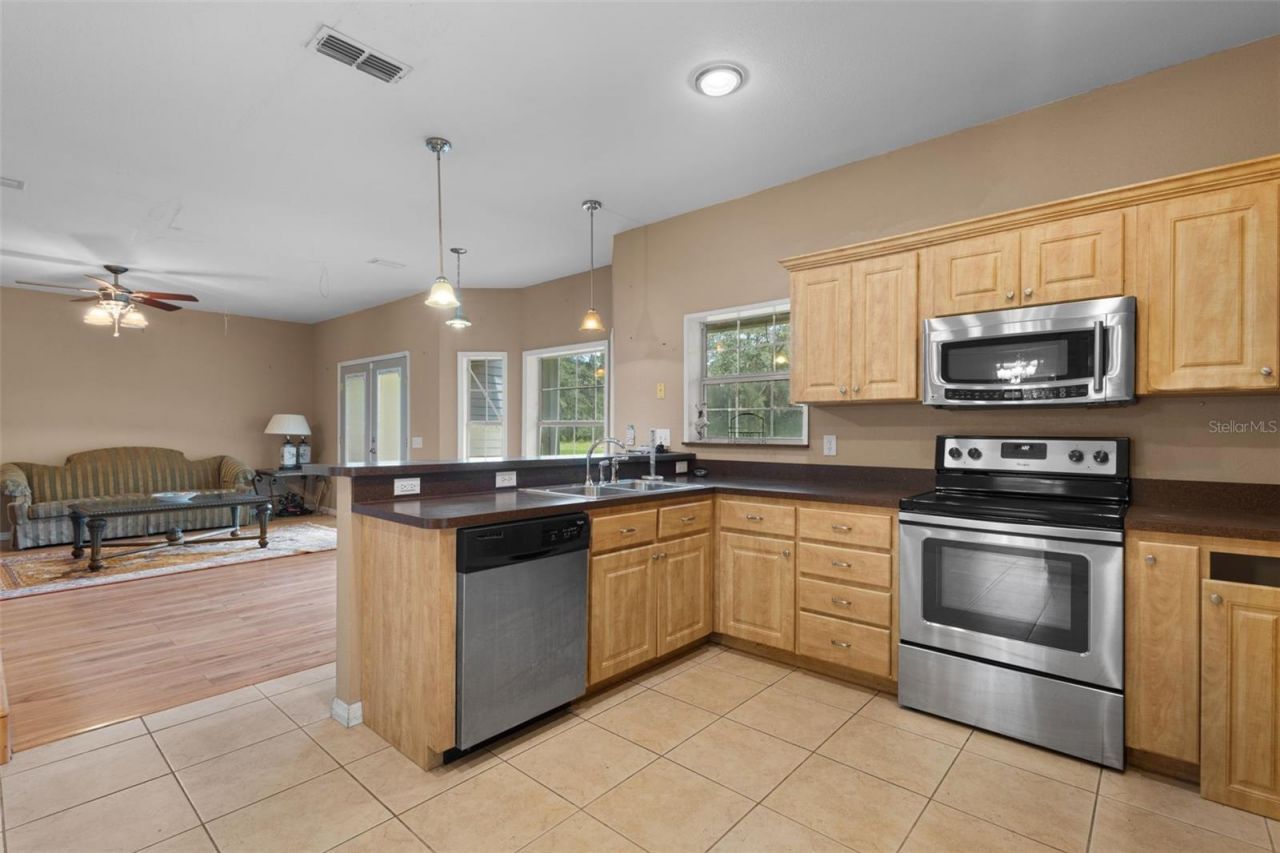 4141 NW 32nd Place, Chiefland, FL 32626 Photo
