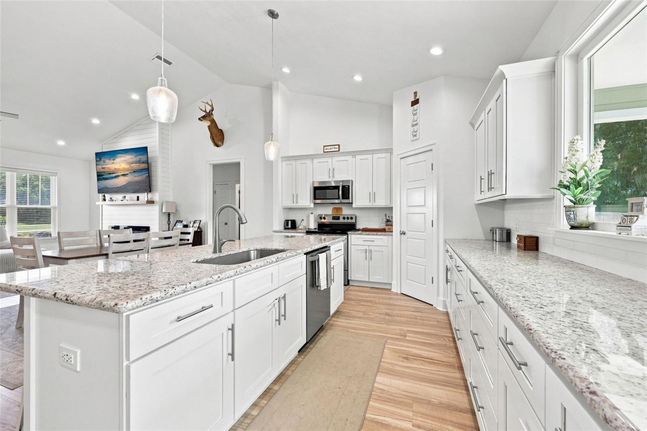 186 SW 24th Avenue, Trenton, FL 32693 Photo