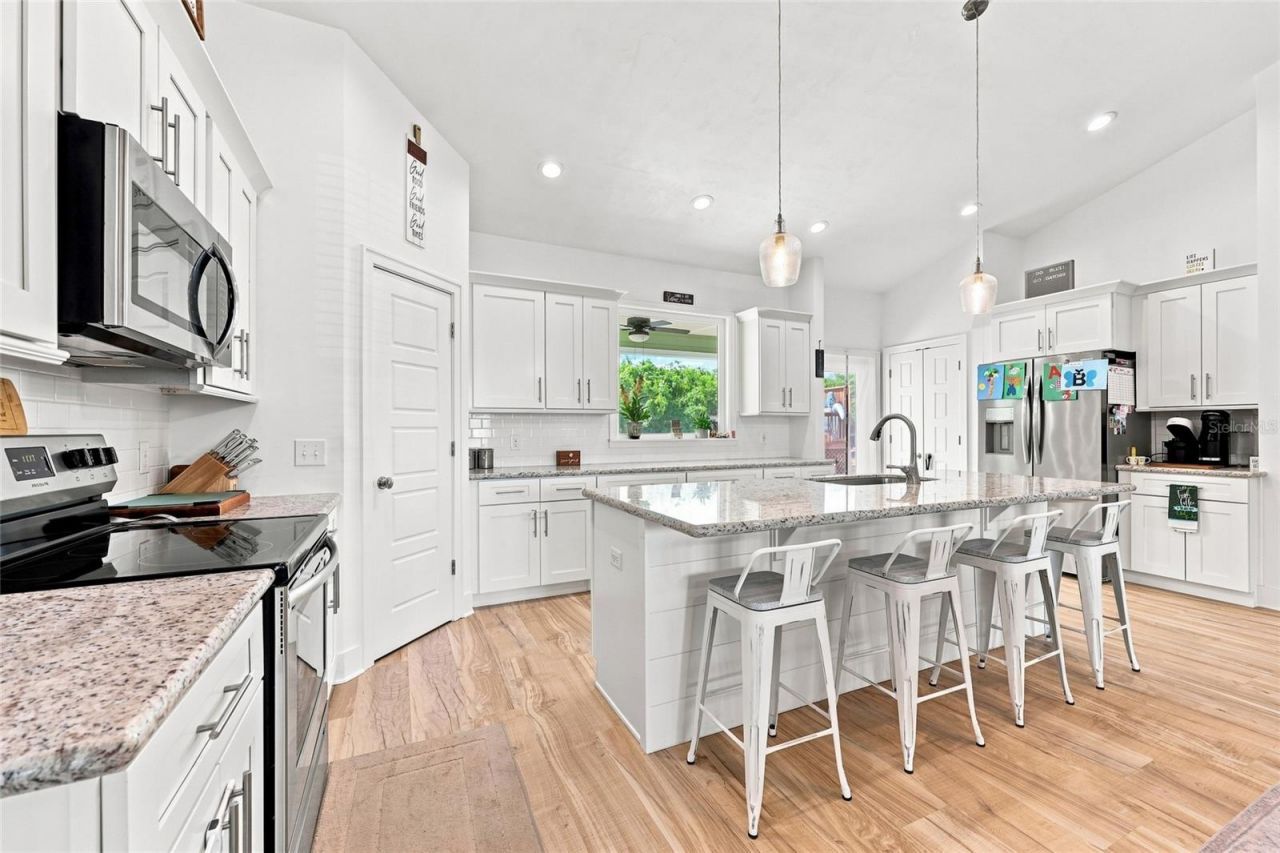 186 SW 24th Avenue, Trenton, FL 32693 Photo