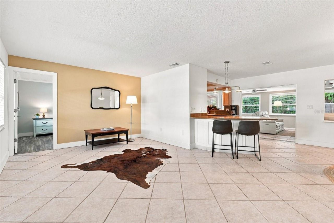 2334 Tropical Shores Drive Se, Saint Petersburg, FL 33705 Photo