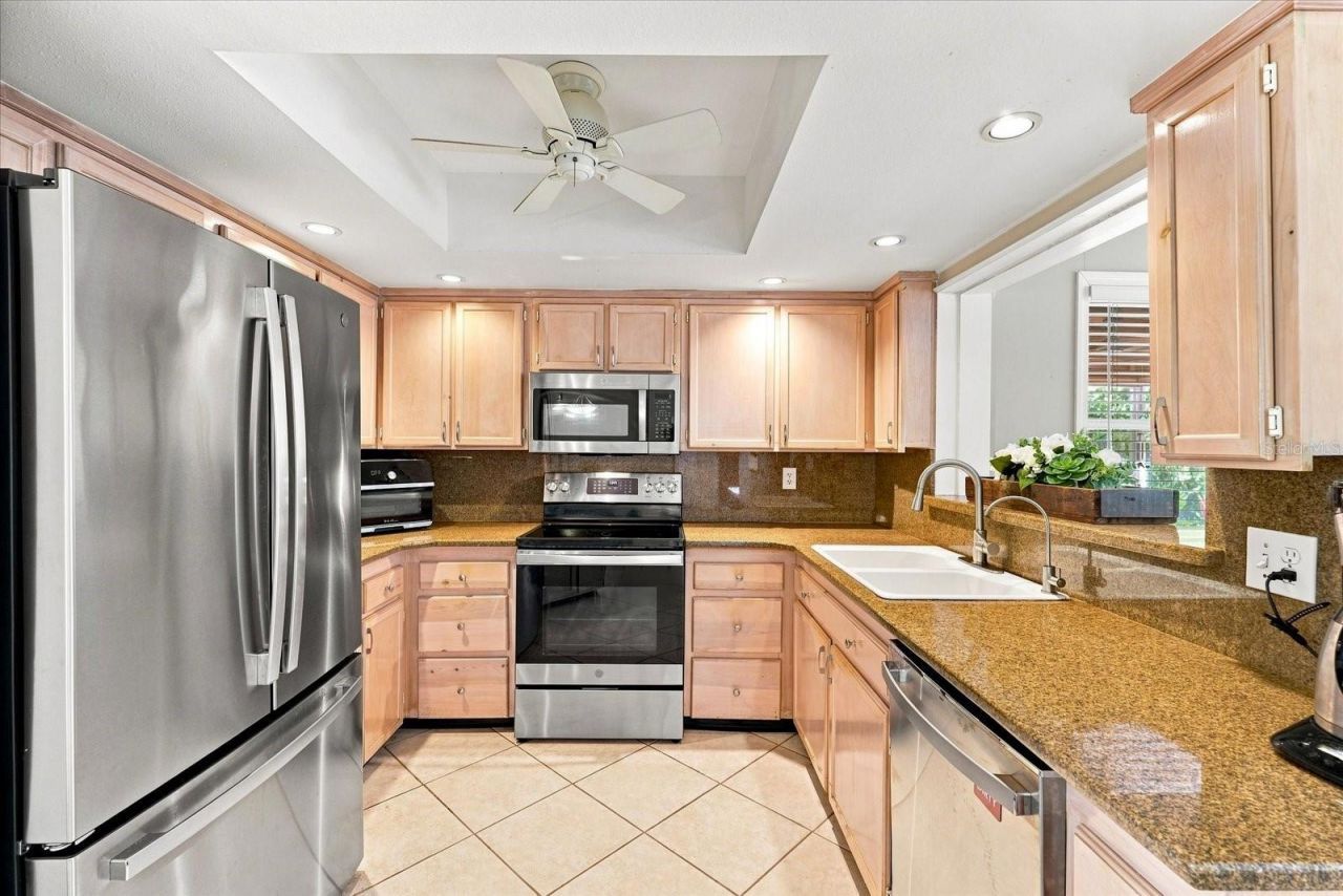 2334 Tropical Shores Drive Se, Saint Petersburg, FL 33705 Photo