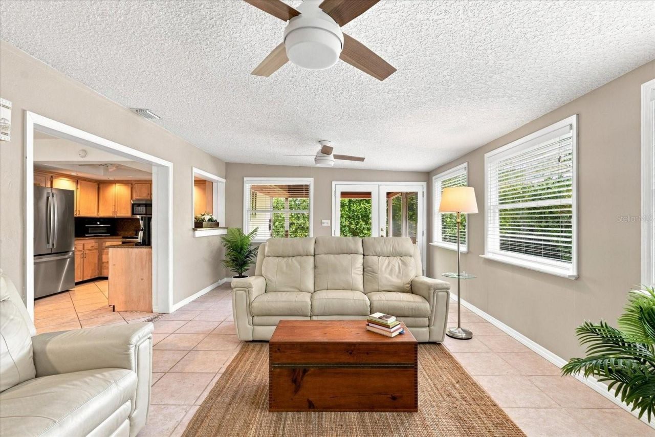 2334 Tropical Shores Drive Se, Saint Petersburg, FL 33705 Photo